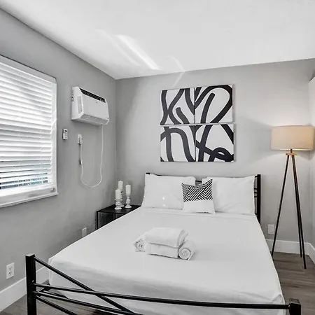 Rustic Retreats Cozy 1Br For 4 Guests In The Heart Of Fort Lauderdale